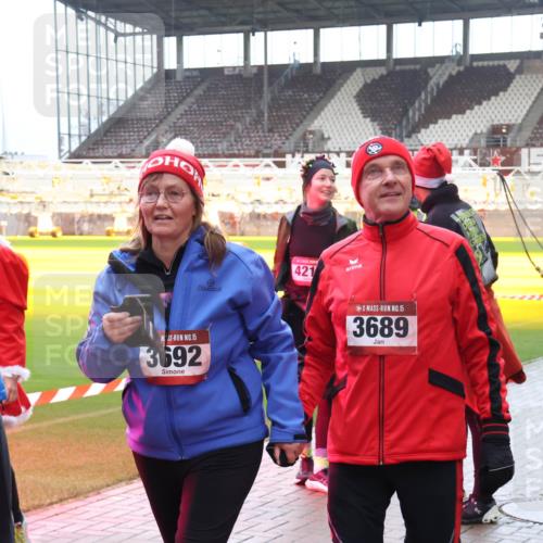 07.12.2025 - St. Pauli X-Mass-Run No. 15 Luisa Fischer http://msf.ph/oto/9389999 07.12.2025 12:08:59 Ziel 15, 3692, 421, 15, 3689, 325, 334, 586, 1214, 1219, 1224, 1253, 1269, 1270, 1493, 1514, 1901, 1940, 1943, 2679, 2873, 2889, 2892, 3141, 3230, 3233, 3397, 3595, 3609, 3861, 3867, 3876, 4084, 4086, 4137, 4138, 4182, 4183, 4212, 4213, 4214, 4215, 4252, 4269, 4271, 4272, 4292, 4294, 4295, 4297, 4422, 4429, 4711, 4712, 4717, 4720 meine-sportfotos.de