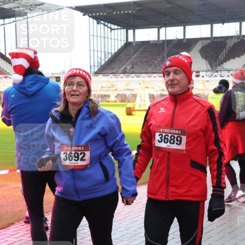 07.12.2025 - St. Pauli X-Mass-Run No. 15 Luisa Fischer http://msf.ph/oto/9390001 07.12.2025 12:09:00 Ziel 15, 3692, 15, 3689, 325, 334, 586, 1214, 1219, 1253, 1269, 1270, 1493, 1514, 1901, 1940, 1943, 2679, 2873, 2889, 2892, 3141, 3230, 3233, 3397, 3595, 3609, 3861, 3867, 3876, 4084, 4086, 4137, 4138, 4182, 4183, 4212, 4213, 4214, 4215, 4252, 4269, 4271, 4272, 4292, 4294, 4295, 4297, 4422, 4429, 4711, 4712, 4717, 4720 meine-sportfotos.de