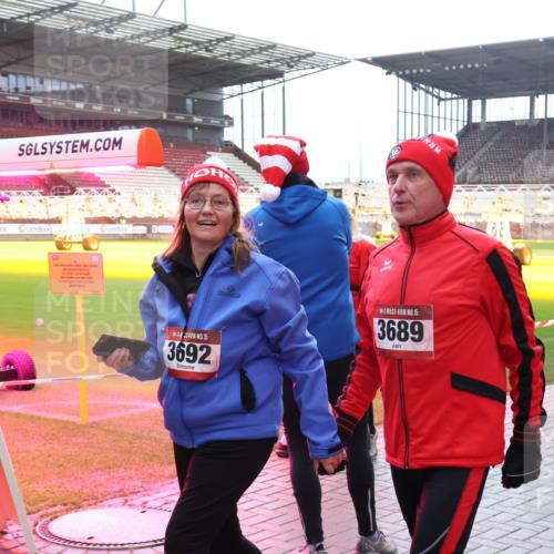 07.12.2025 - St. Pauli X-Mass-Run No. 15 Luisa Fischer http://msf.ph/oto/9390005 07.12.2025 12:09:01 Ziel 15, 3692, 69, 15, 3689, 210, 325, 334, 586, 1214, 1219, 1253, 1269, 1270, 1493, 1514, 1685, 1901, 1940, 1943, 2414, 2679, 2873, 2889, 2892, 3141, 3230, 3233, 3397, 3595, 3609, 3861, 3867, 3876, 4084, 4086, 4137, 4138, 4182, 4183, 4212, 4213, 4214, 4215, 4252, 4269, 4271, 4272, 4292, 4294, 4295, 4297, 4422, 4429, 4711, 4712, 4717, 4720 meine-sportfotos.de
