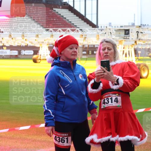 07.12.2025 - St. Pauli X-Mass-Run No. 15 Luisa Fischer http://msf.ph/oto/9390010 07.12.2025 12:09:12 Ziel 15, 4361, 15, 4314, 325, 334, 586, 643, 775, 807, 1214, 1219, 1253, 1269, 1270, 1405, 1493, 1514, 1652, 1653, 1685, 1901, 1940, 1943, 2414, 2679, 2731, 2873, 2889, 2892, 3141, 3230, 3233, 3397, 3595, 3609, 3876, 4084, 4086, 4137, 4138, 4182, 4183, 4212, 4213, 4214, 4252, 4269, 4271, 4272, 4292, 4294, 4295, 4297, 4422, 4429, 4711, 4712, 4717, 4720 meine-sportfotos.de