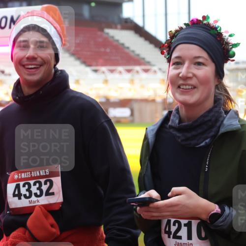 07.12.2025 - St. Pauli X-Mass-Run No. 15 Luisa Fischer http://msf.ph/oto/9390022 07.12.2025 12:09:21 Ziel 15, 4332, 4210, 586, 643, 775, 807, 1214, 1219, 1253, 1269, 1270, 1405, 1652, 1653, 1685, 1901, 2414, 2679, 2731, 2873, 2889, 2892, 3141, 3230, 3233, 3595, 3876, 3947, 3966, 4084, 4086, 4137, 4138, 4182, 4183, 4196, 4197, 4198, 4252, 4267, 4282, 4283, 4294, 4295, 4297, 4422, 4429, 4711, 4712, 4717, 4720 meine-sportfotos.de