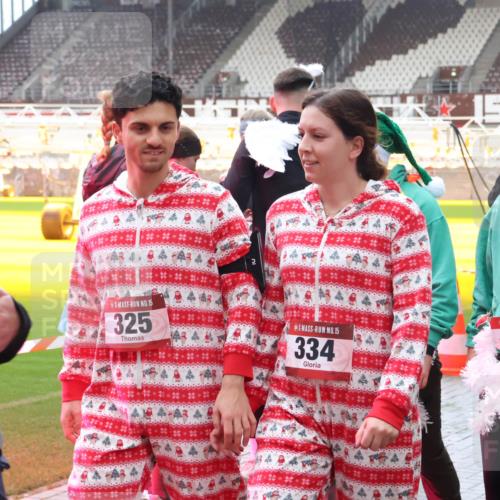 07.12.2025 - St. Pauli X-Mass-Run No. 15 Luisa Fischer http://msf.ph/oto/9390043 07.12.2025 12:09:32 Ziel 634, 15, 325, 2, 5, 15, 334, 15, 471, 138, 586, 643, 775, 807, 1214, 1219, 1253, 1269, 1270, 1405, 1652, 1653, 1685, 1725, 1727, 1901, 2009, 2414, 2679, 2731, 2873, 2889, 2892, 3230, 3233, 3538, 3595, 3876, 3947, 3955, 3966, 4084, 4086, 4137, 4138, 4182, 4183, 4196, 4197, 4198, 4267, 4282, 4283, 4294, 4295, 4297, 4422, 4429, 4720 meine-sportfotos.de