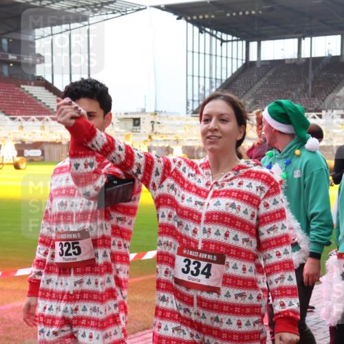 07.12.2025 - St. Pauli X-Mass-Run No. 15 Luisa Fischer http://msf.ph/oto/9390046 07.12.2025 12:09:33 Ziel 15, 325, 15, 334, 5, 471, 138, 586, 643, 775, 807, 1214, 1219, 1253, 1269, 1270, 1405, 1652, 1653, 1685, 1725, 1727, 1901, 2009, 2414, 2679, 2731, 3230, 3233, 3538, 3595, 3876, 3947, 3955, 3966, 4084, 4086, 4137, 4138, 4182, 4183, 4196, 4197, 4198, 4267, 4282, 4283, 4294, 4295, 4297, 4422, 4429, 4720 meine-sportfotos.de