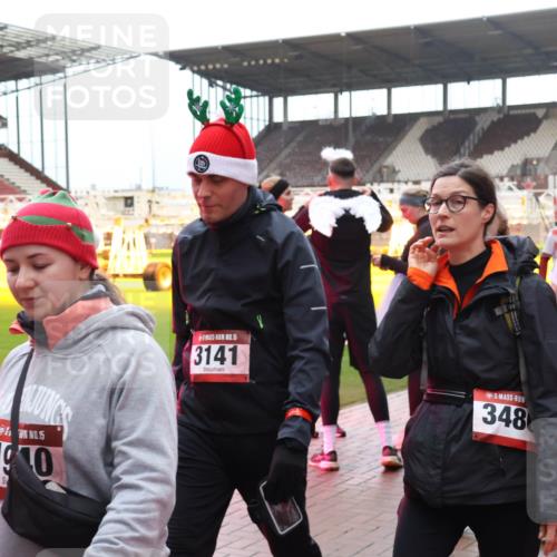 07.12.2025 - St. Pauli X-Mass-Run No. 15 Luisa Fischer http://msf.ph/oto/9390106 07.12.2025 12:09:58 Ziel 15, 1910, 15, 3141, 348, 4731, 138, 830, 835, 1494, 1725, 1727, 2009, 3538, 3947, 3955, 3966, 4196, 4197, 4198, 4267, 4282, 4283, 4313, 4315 meine-sportfotos.de