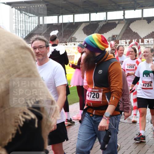 07.12.2025 - St. Pauli X-Mass-Run No. 15 Luisa Fischer http://msf.ph/oto/9390112 07.12.2025 12:10:01 Ziel 15, 4720, 70, 1269, 4724, 876, 138, 830, 835, 1494, 1725, 1727, 2009, 3538, 3744, 3746, 3947, 3955, 3966, 4196, 4197, 4198, 4267, 4282, 4283, 4313, 4315 meine-sportfotos.de
