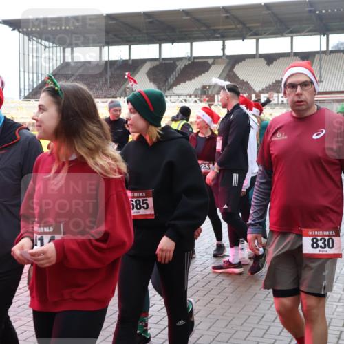 07.12.2025 - St. Pauli X-Mass-Run No. 15 Luisa Fischer http://msf.ph/oto/9390182 07.12.2025 12:11:23 Ziel 5, 1653, 15, 1, 15, 685, 283, 15, 830, 208, 223, 224, 1450, 1728, 1731, 1780, 1845, 3701, 3840, 3841, 4257, 4259, 4262, 4280, 4281, 4398, 4400, 4745, 4826, 4827, 4831, 4834, 4836 meine-sportfotos.de