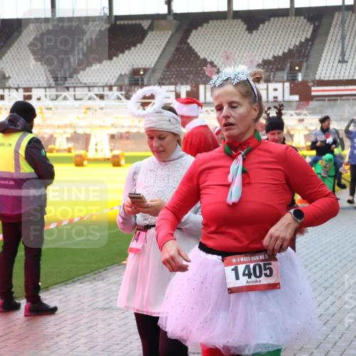 07.12.2025 - St. Pauli X-Mass-Run No. 15 Luisa Fischer http://msf.ph/oto/9390256 07.12.2025 12:12:22 Ziel 15, 1405, 33, 1033, 1452, 3974, 3979, 4163, 4165, 4166, 4167, 4168, 4268, 4270, 4278, 4279, 4288, 4289, 4308, 4714 meine-sportfotos.de