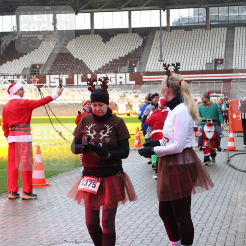 07.12.2025 - St. Pauli X-Mass-Run No. 15 Luisa Fischer http://msf.ph/oto/9390277 07.12.2025 12:12:29 Ziel 15, 3375, 20, 1033, 1452, 3974, 3978, 3979, 4163, 4165, 4166, 4167, 4168, 4268, 4270, 4278, 4279, 4288, 4289, 4308, 4714 meine-sportfotos.de