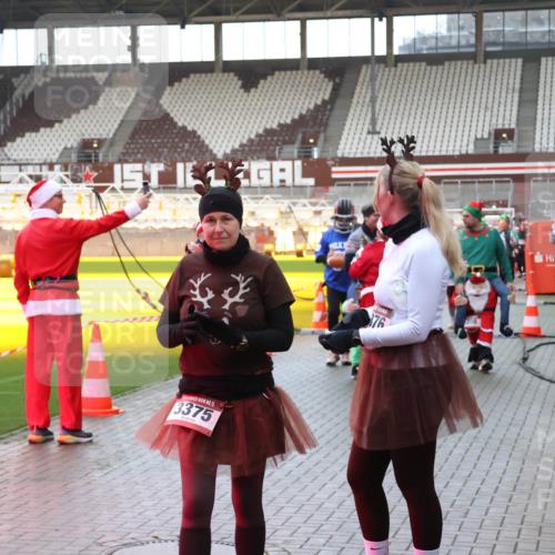 07.12.2025 - St. Pauli X-Mass-Run No. 15 Luisa Fischer http://msf.ph/oto/9390278 07.12.2025 12:12:29 Ziel 15, 3375, 1033, 1452, 3974, 3978, 3979, 4163, 4165, 4166, 4167, 4168, 4268, 4270, 4278, 4279, 4288, 4289, 4308, 4714 meine-sportfotos.de