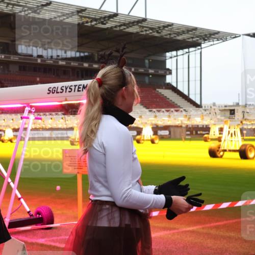 07.12.2025 - St. Pauli X-Mass-Run No. 15 Luisa Fischer http://msf.ph/oto/9390293 07.12.2025 12:12:38 Ziel 63, 4, 1033, 1452, 3972, 3974, 3977, 3978, 3979, 4288, 4289, 4308, 4714 meine-sportfotos.de