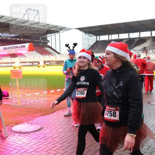 07.12.2025 - St. Pauli X-Mass-Run No. 15 Luisa Fischer http://msf.ph/oto/9390357 07.12.2025 12:13:21 Ziel 427, 3760, 15, 3758, 1, 455, 463, 466, 1500, 1503, 2543, 3972 meine-sportfotos.de