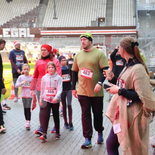 07.12.2025 - St. Pauli X-Mass-Run No. 15 Luisa Fischer http://msf.ph/oto/9390455 07.12.2025 12:14:22 Ziel 262, 466, 4259, 463, 1780, 2274, 4048, 4179, 4258, 4261 meine-sportfotos.de