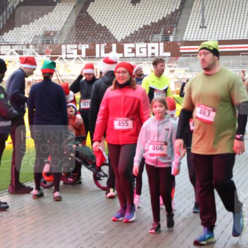 07.12.2025 - St. Pauli X-Mass-Run No. 15 Luisa Fischer http://msf.ph/oto/9390460 07.12.2025 12:14:23 Ziel 1, 3979, 455, 1033, 466, 463, 1780, 4258, 2274, 4048, 4179, 4258 meine-sportfotos.de