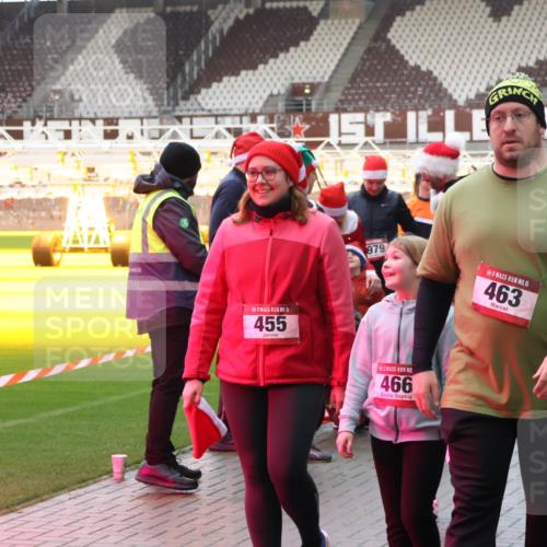 07.12.2025 - St. Pauli X-Mass-Run No. 15 Luisa Fischer http://msf.ph/oto/9390468 07.12.2025 12:14:25 Ziel 5, 455, 979, 15, 463, 466, 2274, 3690, 4048, 4179 meine-sportfotos.de