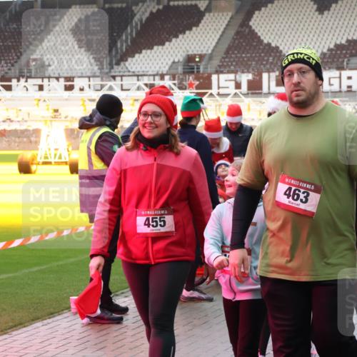 07.12.2025 - St. Pauli X-Mass-Run No. 15 Luisa Fischer http://msf.ph/oto/9390469 07.12.2025 12:14:25 Ziel 5, 455, 15, 463, 14179, 2274, 3690, 4048, 4179 meine-sportfotos.de