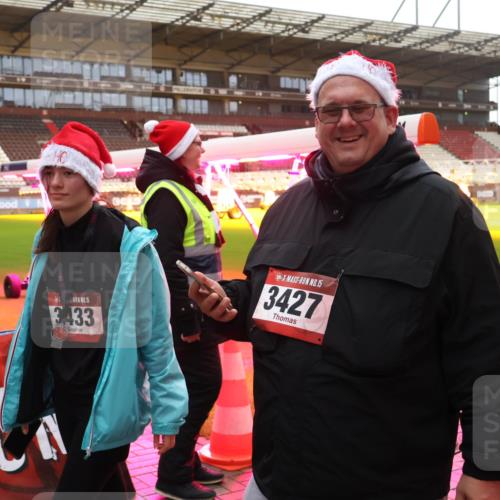 07.12.2025 - St. Pauli X-Mass-Run No. 15 Luisa Fischer http://msf.ph/oto/9390550 07.12.2025 12:18:22 Ziel 15, 3, 433, 15, 3427, 3866, 3868, 4014, 4015 meine-sportfotos.de