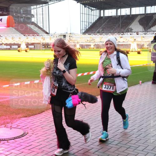 07.12.2025 - St. Pauli X-Mass-Run No. 15 Luisa Fischer http://msf.ph/oto/9390572 07.12.2025 12:19:26 Ziel 3371, 1259, 2093, 2309, 3371, 3373 meine-sportfotos.de