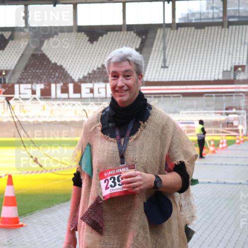 07.12.2025 - St. Pauli X-Mass-Run No. 15 Luisa Fischer http://msf.ph/oto/9390593 07.12.2025 12:20:00 Ziel 15, 239, 1259, 2093, 2309 meine-sportfotos.de