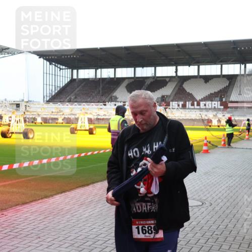 07.12.2025 - St. Pauli X-Mass-Run No. 15 Luisa Fischer http://msf.ph/oto/9390597 07.12.2025 10:56:35 Ziel 40, 15, 1689, 951, 955, 1790, 1793, 2170, 2485, 4063, 4146, 4493 meine-sportfotos.de