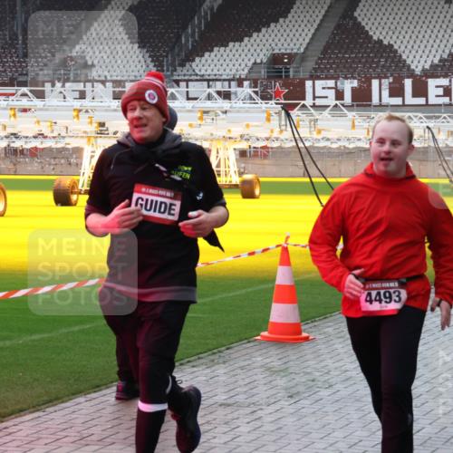 07.12.2025 - St. Pauli X-Mass-Run No. 15 Luisa Fischer http://msf.ph/oto/9390599 07.12.2025 10:56:44 Ziel 4493, 236, 248, 759, 951, 955, 1790, 1793, 2170, 2485, 4063, 4146, 4493 meine-sportfotos.de