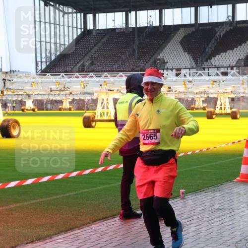 07.12.2025 - St. Pauli X-Mass-Run No. 15 Luisa Fischer http://msf.ph/oto/9390720 07.12.2025 10:57:59 Ziel 15, 2665, 130, 170, 251, 280, 324, 773, 994, 1097, 1099, 1213, 1387, 1390, 2290, 2296, 2297, 2298, 2665, 3064, 3067 meine-sportfotos.de