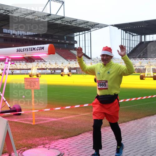 07.12.2025 - St. Pauli X-Mass-Run No. 15 Luisa Fischer http://msf.ph/oto/9390724 07.12.2025 10:58:01 Ziel 15, 2665, 130, 170, 251, 280, 324, 773, 994, 1097, 1099, 1213, 1387, 1390, 2290, 2296, 2297, 2298, 2665, 3064, 3067 meine-sportfotos.de