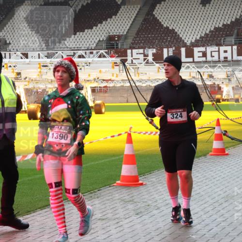 07.12.2025 - St. Pauli X-Mass-Run No. 15 Luisa Fischer http://msf.ph/oto/9390738 07.12.2025 10:58:15 Ziel 67, 3, 1390, 324, 43, 75, 130, 170, 234, 251, 324, 994, 1213, 1390, 1690, 2290, 2296, 2297, 2298 meine-sportfotos.de