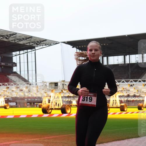 07.12.2025 - St. Pauli X-Mass-Run No. 15 Luisa Fischer http://msf.ph/oto/9390781 07.12.2025 10:59:15 Ziel 15, 319, 7, 582, 606, 907, 941, 1160, 1174, 1451, 1453, 1456, 1458, 1459, 1476, 1508, 2130, 2131, 2503 meine-sportfotos.de