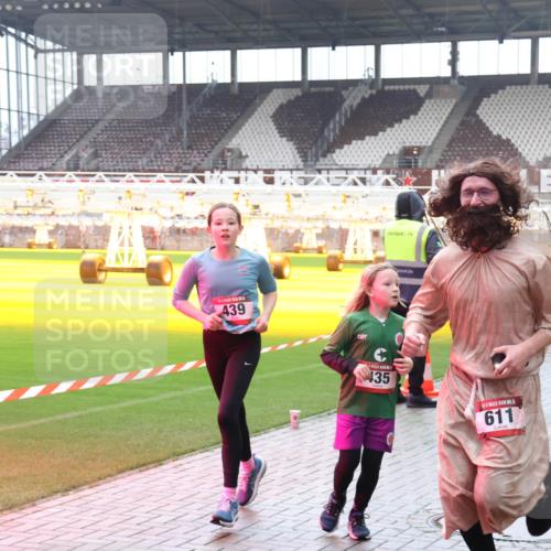 07.12.2025 - St. Pauli X-Mass-Run No. 15 Luisa Fischer http://msf.ph/oto/9390878 07.12.2025 11:00:53 Ziel 439, 135, 611, 225, 410, 433, 435, 439, 440, 492, 529, 611, 985, 988, 1482, 1558, 1660, 1702, 1721, 3586, 3952, 4478, 4793 meine-sportfotos.de