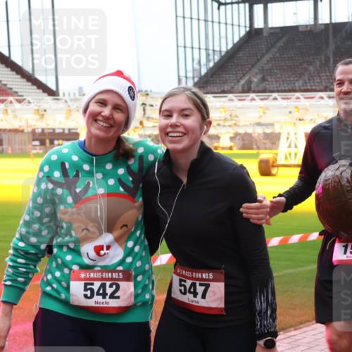 07.12.2025 - St. Pauli X-Mass-Run No. 15 Luisa Fischer http://msf.ph/oto/9391032 07.12.2025 11:03:25 Ziel 1, 369, 15, 542, 15, 547, 151, 15, 20, 25, 61, 64, 151, 160, 502, 574, 599, 602, 612, 746, 747, 748, 749, 751, 853, 875, 880, 953, 997, 1063, 1102, 1139, 1199, 1385, 1644, 1668, 1670, 1850, 4809 meine-sportfotos.de