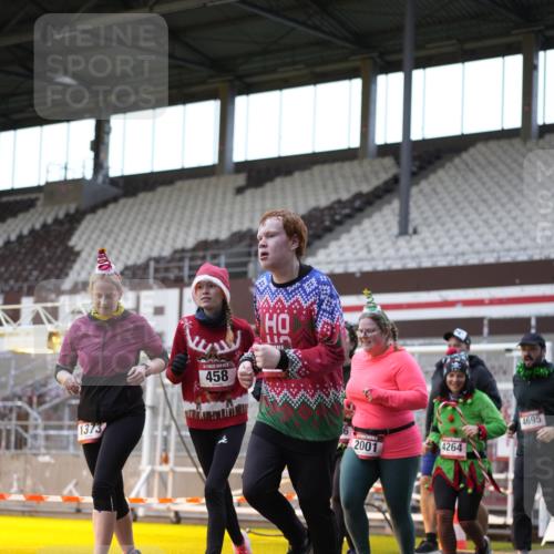 07.12.2025 - St. Pauli X-Mass-Run No. 15 Patografie http://msf.ph/oto/9391171 07.12.2025 10:29:21 Ziel 450, 458, 1039, 1373, 1548, 1550, 1677, 1842, 2001, 3080, 3115, 3470, 4007, 4009, 4264, 4266, 4293, 4296, 4440, 4531, 4695 meine-sportfotos.de