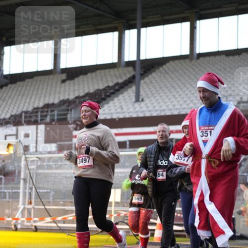 07.12.2025 - St. Pauli X-Mass-Run No. 15 Patografie http://msf.ph/oto/9391257 07.12.2025 10:29:38 Ziel 10, 423, 426, 1039, 1090, 1091, 1198, 1201, 1204, 1209, 1669, 2878, 3080, 3468, 3469, 3494, 3497, 3516, 3517, 4009, 4126, 4293, 4296, 4440, 4472, 4476, 4531, 4695 meine-sportfotos.de