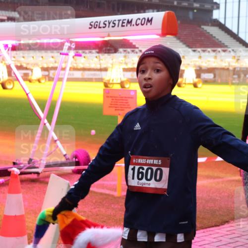 07.12.2025 - St. Pauli X-Mass-Run No. 15 Luisa Fischer http://msf.ph/oto/9391258 07.12.2025 11:05:47 Ziel 53, 15, 1600, 5, 117, 128, 199, 200, 201, 434, 831, 889, 1046, 1049, 1152, 1212, 1311, 1411, 1492, 1600, 1630, 1840, 1841, 2006, 2884 meine-sportfotos.de