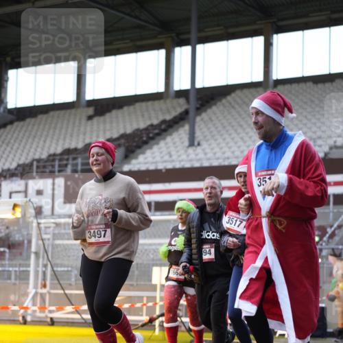 07.12.2025 - St. Pauli X-Mass-Run No. 15 Patografie http://msf.ph/oto/9391260 07.12.2025 10:29:38 Ziel 10, 423, 426, 1039, 1090, 1091, 1198, 1201, 1204, 1209, 1669, 2878, 3080, 3468, 3469, 3494, 3497, 3516, 3517, 4009, 4126, 4293, 4296, 4440, 4472, 4476, 4531, 4695 meine-sportfotos.de