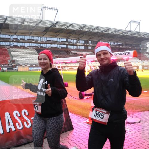 07.12.2025 - St. Pauli X-Mass-Run No. 15 Luisa Fischer http://msf.ph/oto/9391266 07.12.2025 11:05:49 Ziel 61, 15, 395, 117, 128, 199, 200, 201, 434, 831, 889, 1046, 1049, 1152, 1311, 1492, 1600, 1630, 1840, 1841, 2006, 2884 meine-sportfotos.de