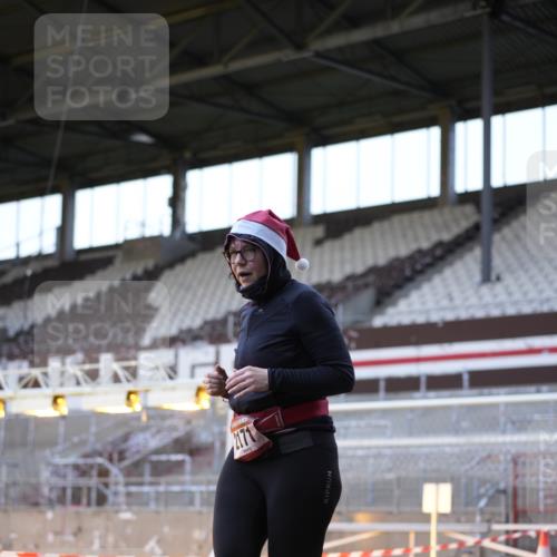 07.12.2025 - St. Pauli X-Mass-Run No. 15 Patografie http://msf.ph/oto/9391338 07.12.2025 10:31:18 Ziel 343, 1545, 2073, 2171, 2172, 2540, 2914, 3889, 4412 meine-sportfotos.de
