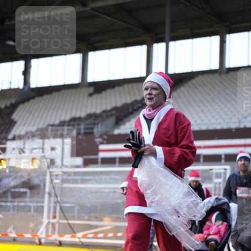 07.12.2025 - St. Pauli X-Mass-Run No. 15 Patografie http://msf.ph/oto/9391368 07.12.2025 10:31:45 Ziel 1818, 2352, 2418, 3267, 3716, 3806, 3808, 3895, 3896, 3897, 3969, 4467, 4484, 4495, 4504, 4518, 4519, 4520 meine-sportfotos.de