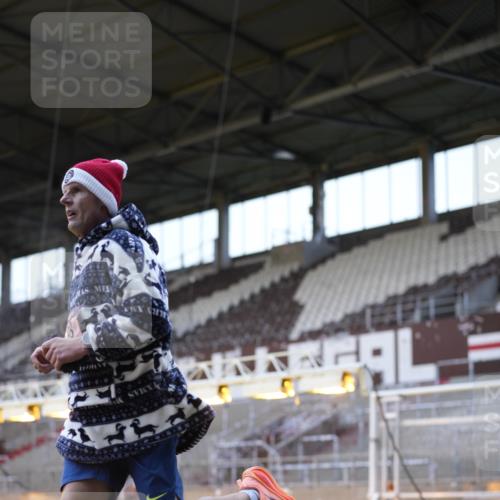 07.12.2025 - St. Pauli X-Mass-Run No. 15 Patografie http://msf.ph/oto/9391420 07.12.2025 10:33:15 Ziel 83, 498, 1268, 1329, 2054, 3543, 3548, 3791, 3901, 3902 meine-sportfotos.de