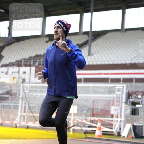 07.12.2025 - St. Pauli X-Mass-Run No. 15 Patografie http://msf.ph/oto/9391481 07.12.2025 10:35:34 Ziel 1822 meine-sportfotos.de