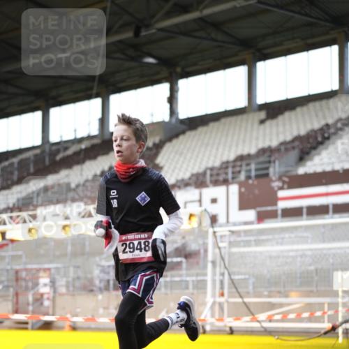 07.12.2025 - St. Pauli X-Mass-Run No. 15 Patografie http://msf.ph/oto/9391494 07.12.2025 10:36:17 Ziel 2948, 3089 meine-sportfotos.de