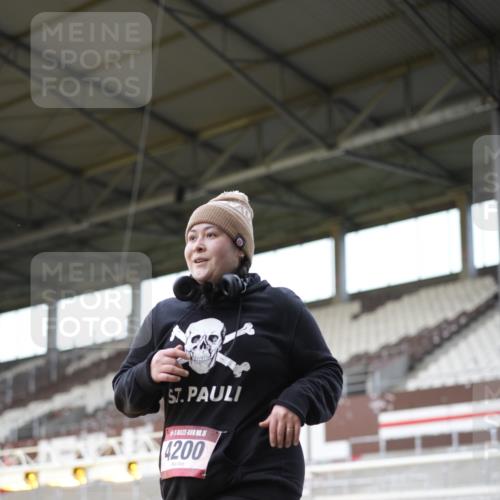 07.12.2025 - St. Pauli X-Mass-Run No. 15 Patografie http://msf.ph/oto/9391502 07.12.2025 10:36:27 Ziel 2948, 3089, 3382, 4200, 4591, 4597, 4599 meine-sportfotos.de