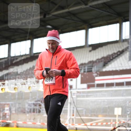 07.12.2025 - St. Pauli X-Mass-Run No. 15 Patografie http://msf.ph/oto/9391508 07.12.2025 10:36:31 Ziel 717, 833, 2948, 3089, 3382, 4200, 4591, 4597, 4599 meine-sportfotos.de