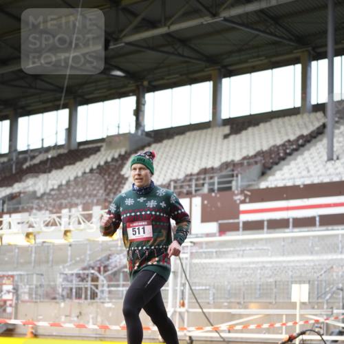 07.12.2025 - St. Pauli X-Mass-Run No. 15 Patografie http://msf.ph/oto/9391513 07.12.2025 10:36:37 Ziel 37, 511, 521, 665, 717, 833, 3382, 4200, 4591, 4597, 4599, 4691, 4693 meine-sportfotos.de