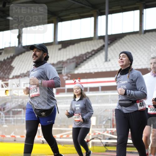 07.12.2025 - St. Pauli X-Mass-Run No. 15 Patografie http://msf.ph/oto/9391522 07.12.2025 10:36:43 Ziel 37, 511, 521, 665, 717, 833, 2615, 3056, 3263, 3382, 4597, 4690, 4691, 4693 meine-sportfotos.de