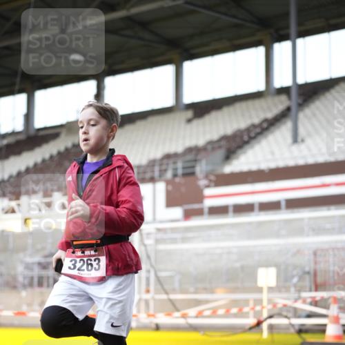 07.12.2025 - St. Pauli X-Mass-Run No. 15 Patografie http://msf.ph/oto/9391525 07.12.2025 10:36:47 Ziel 37, 511, 521, 665, 717, 833, 2615, 3056, 3263, 4690, 4691, 4693 meine-sportfotos.de