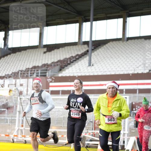 07.12.2025 - St. Pauli X-Mass-Run No. 15 Patografie http://msf.ph/oto/9391527 07.12.2025 10:36:57 Ziel 503, 2349, 2351, 2615, 3056, 3090, 3263, 4690, 4691, 4693 meine-sportfotos.de