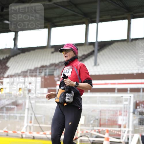 07.12.2025 - St. Pauli X-Mass-Run No. 15 Patografie http://msf.ph/oto/9391563 07.12.2025 10:38:45 Ziel 1250, 1255, 2943, 3058, 3061 meine-sportfotos.de