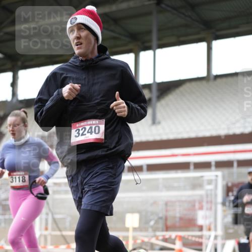 07.12.2025 - St. Pauli X-Mass-Run No. 15 Patografie http://msf.ph/oto/9391579 07.12.2025 10:39:25 Ziel 981, 1796, 1889, 2354, 2420, 3118, 3240, 3242 meine-sportfotos.de