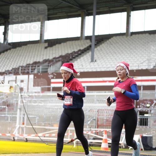 07.12.2025 - St. Pauli X-Mass-Run No. 15 Patografie http://msf.ph/oto/9391586 07.12.2025 10:39:33 Ziel 981, 1796, 1889, 2354, 2420, 2588, 3118, 3240, 3242, 4207, 4211 meine-sportfotos.de