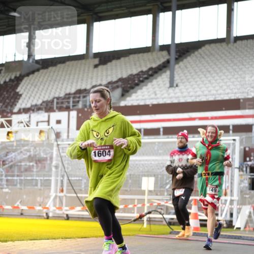07.12.2025 - St. Pauli X-Mass-Run No. 15 Patografie http://msf.ph/oto/9391596 07.12.2025 10:39:50 Ziel 87, 108, 827, 1604, 1748, 1749, 2588, 2754 meine-sportfotos.de